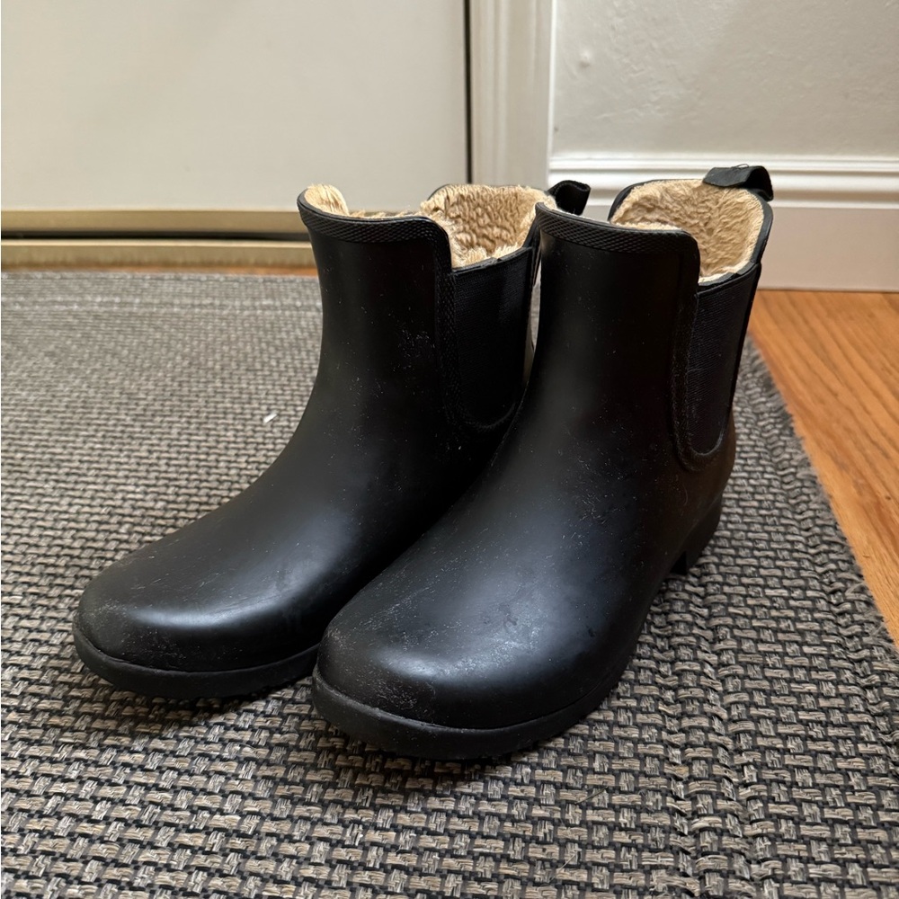 Chooka Chelsea Boots